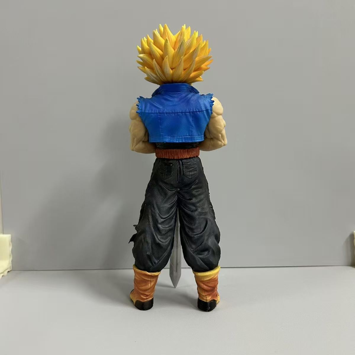 Dragon Ball Z Premium Trunks 2 - Anime Fan Merchandise のレビューと価格